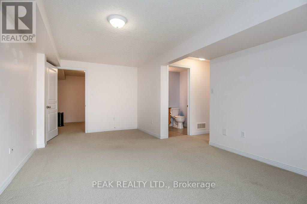 3 - 900 Doon Village Road, Kitchener, Ontario  N2P 1A4 - Photo 41 - X12931470