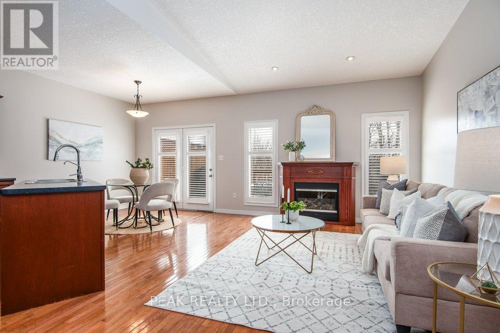 3 - 900 Doon Village Road, Kitchener, Ontario  N2P 1A4 - Photo 9 - X12931470