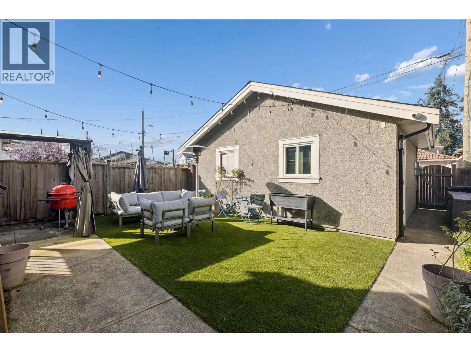 2275 E 34th Avenue, Vancouver, British Columbia  V5P 1A9 - Photo 9 - R3102678