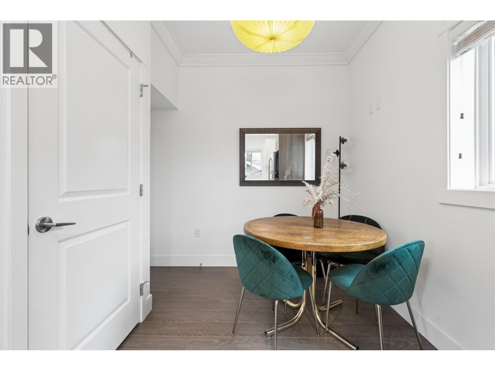 2275 E 34th Avenue, Vancouver, British Columbia  V5P 1A9 - Photo 4 - R3102678