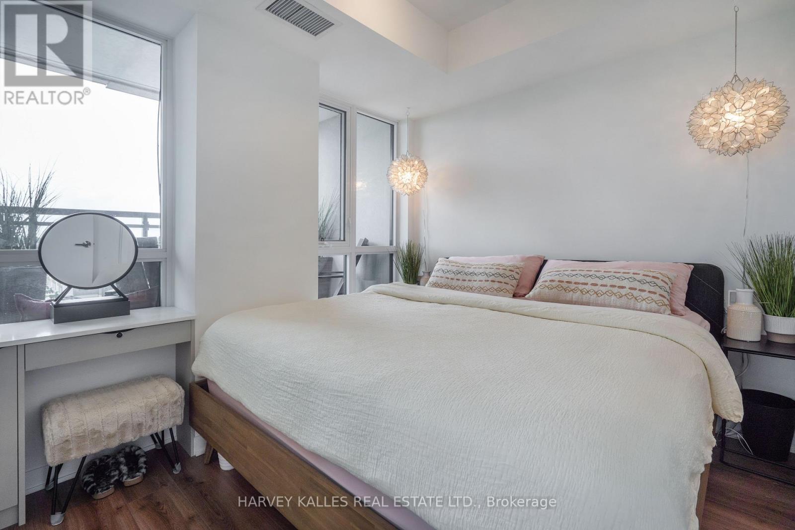 432 - 405 Dundas Street W, Oakville, Ontario  L6M 5P9 - Photo 26 - W12931198