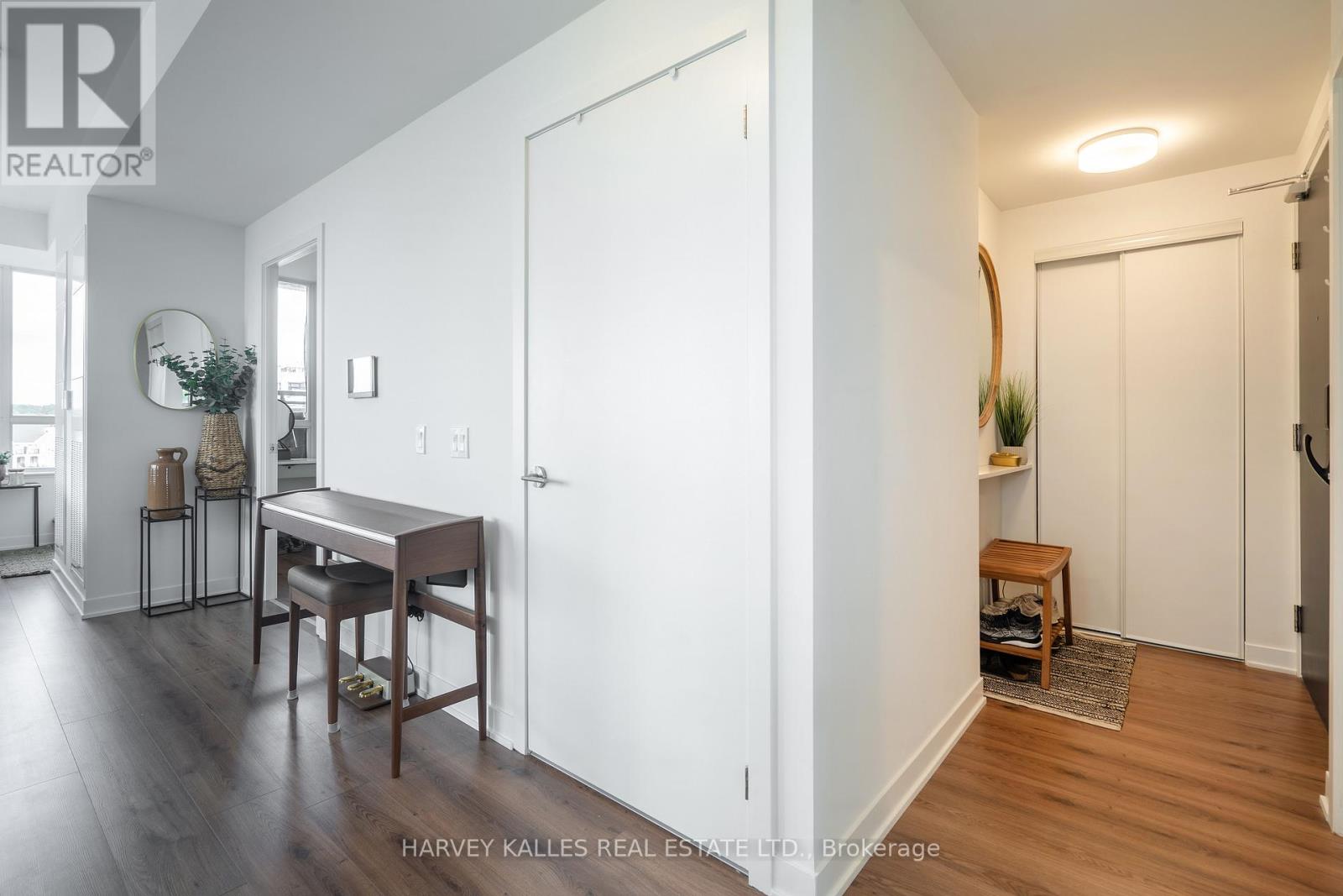 432 - 405 Dundas Street W, Oakville, Ontario  L6M 5P9 - Photo 10 - W12931198