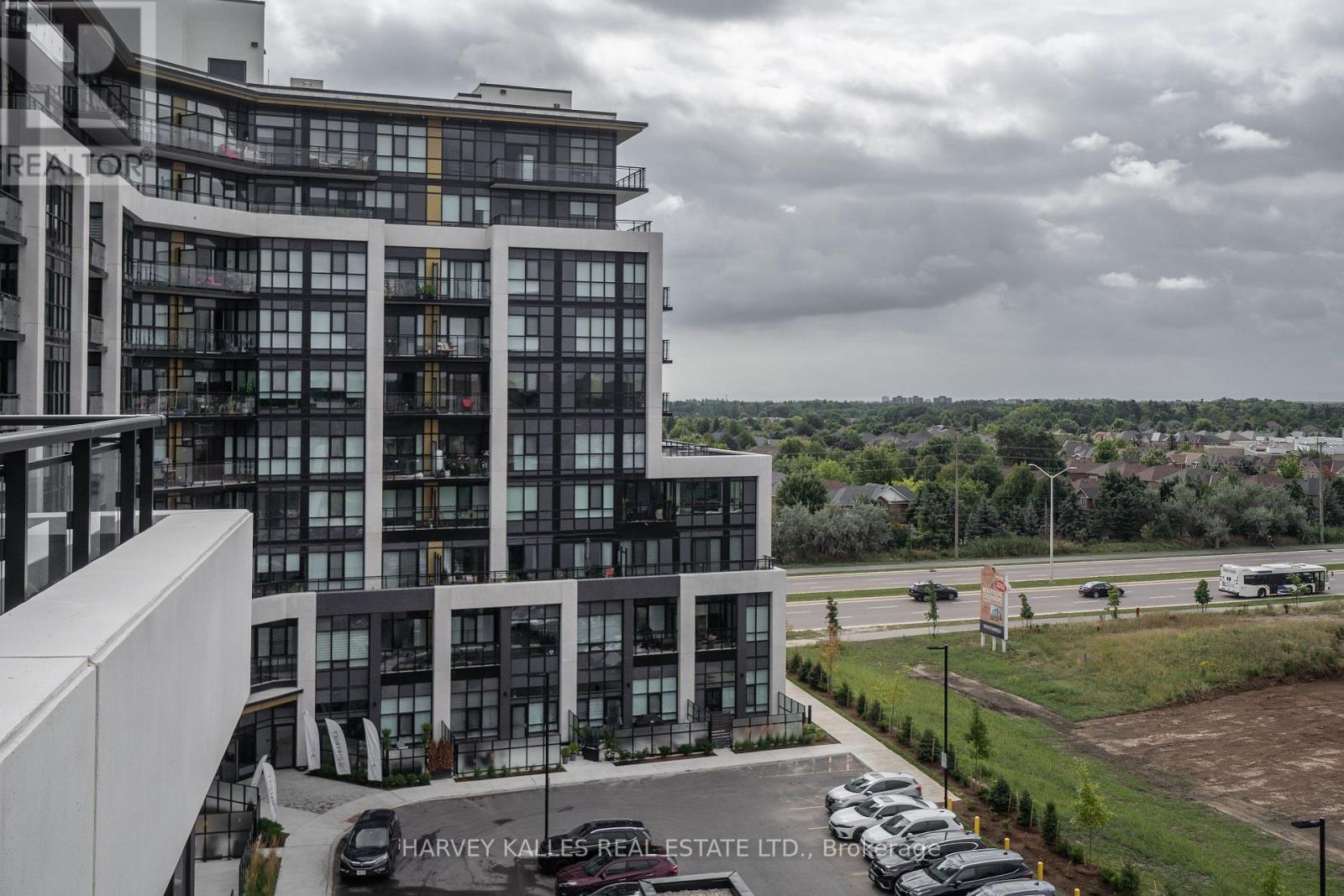 432 - 405 Dundas Street W, Oakville, Ontario  L6M 5P9 - Photo 43 - W12931198