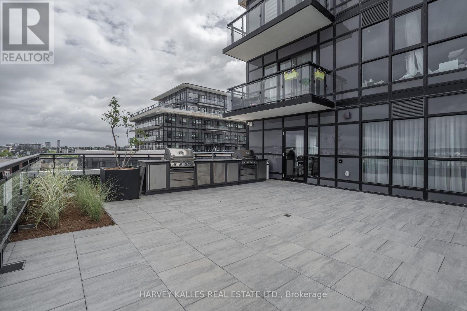 432 - 405 Dundas Street W, Oakville, Ontario  L6M 5P9 - Photo 48 - W12931198