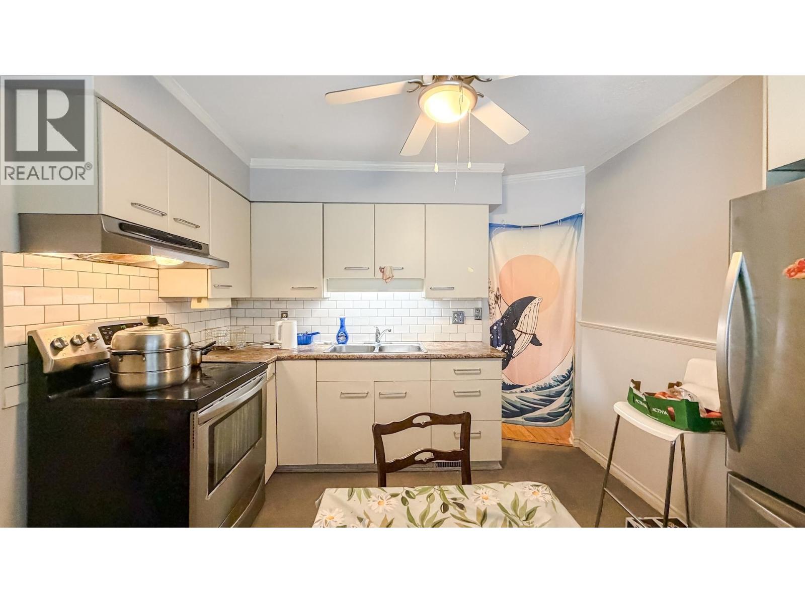 1939 E 39th Avenue, Vancouver, British Columbia V5P 1H5 - Photo 9 - R3103111