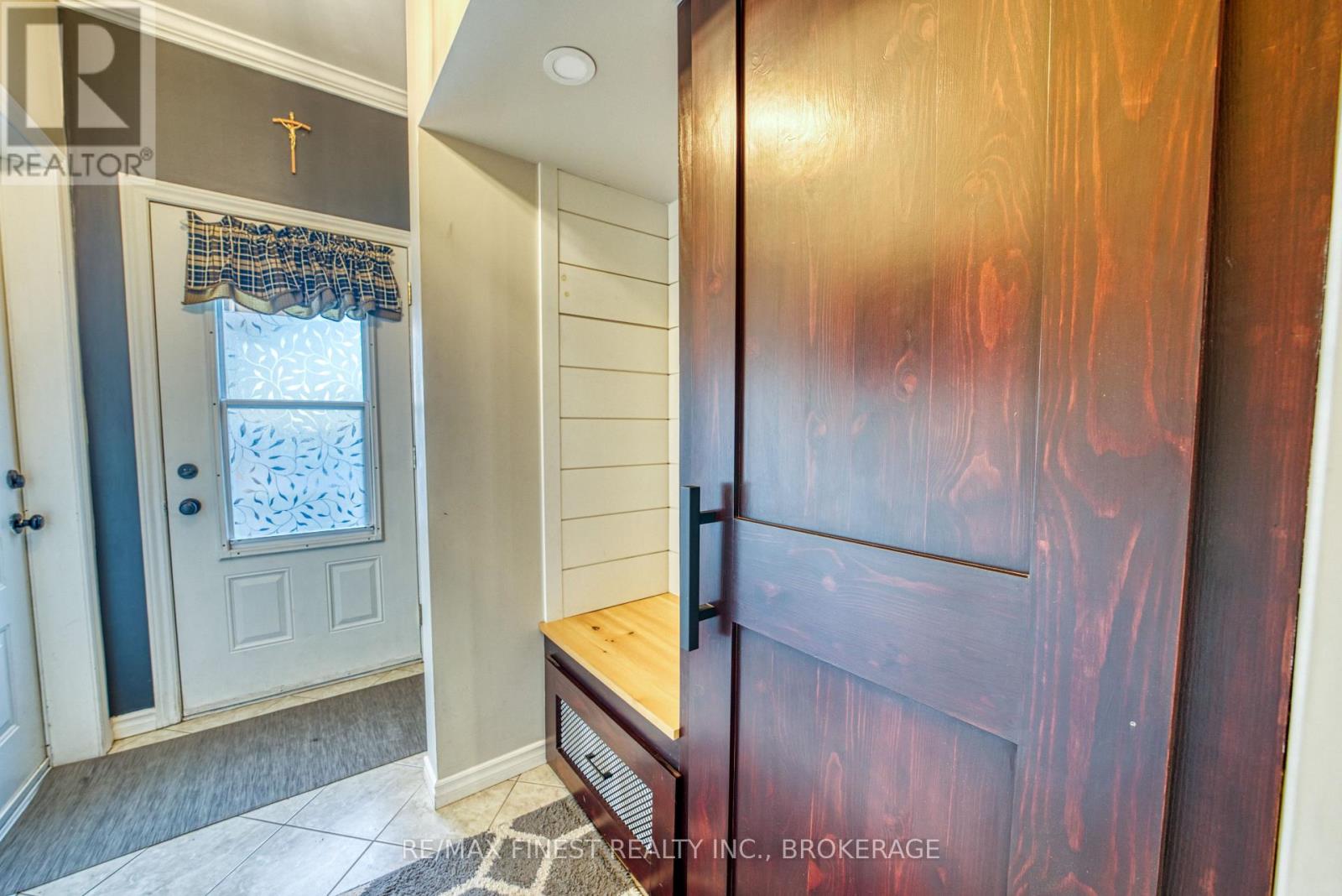 108 Grayrock Crescent, Front Of Leeds & Seeleys Bay, Ontario  K7G 2V4 - Photo 20 - X12840554