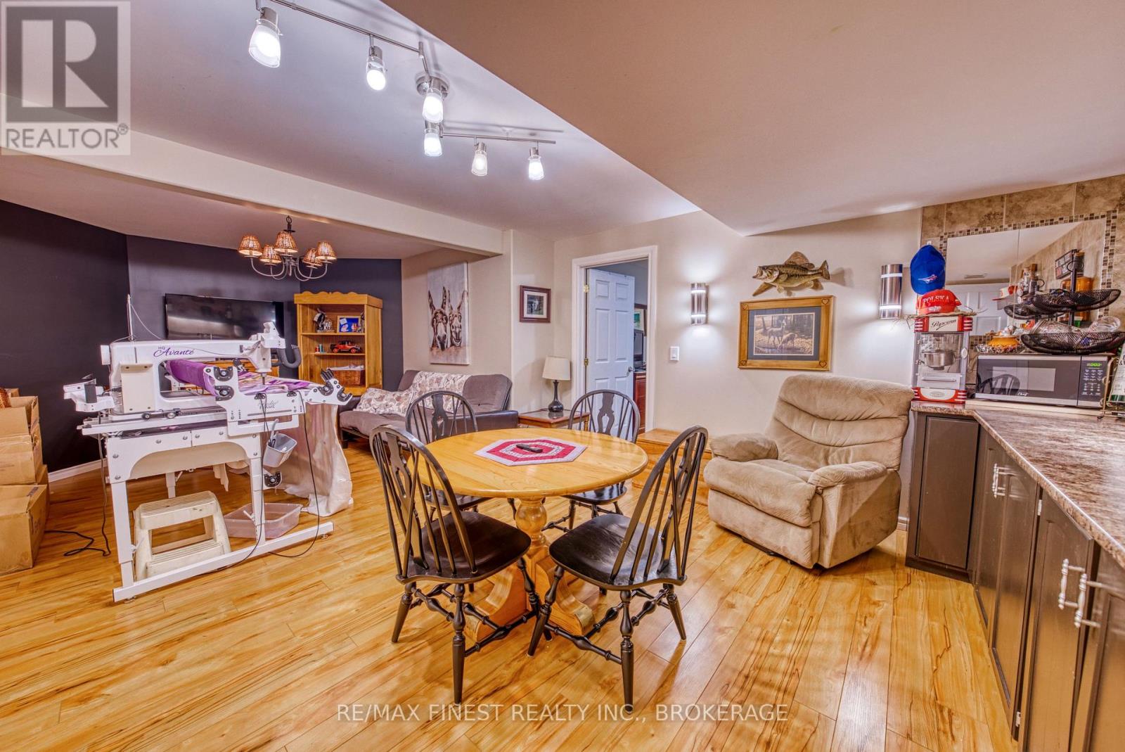 108 Grayrock Crescent, Front Of Leeds & Seeleys Bay, Ontario  K7G 2V4 - Photo 33 - X12840554