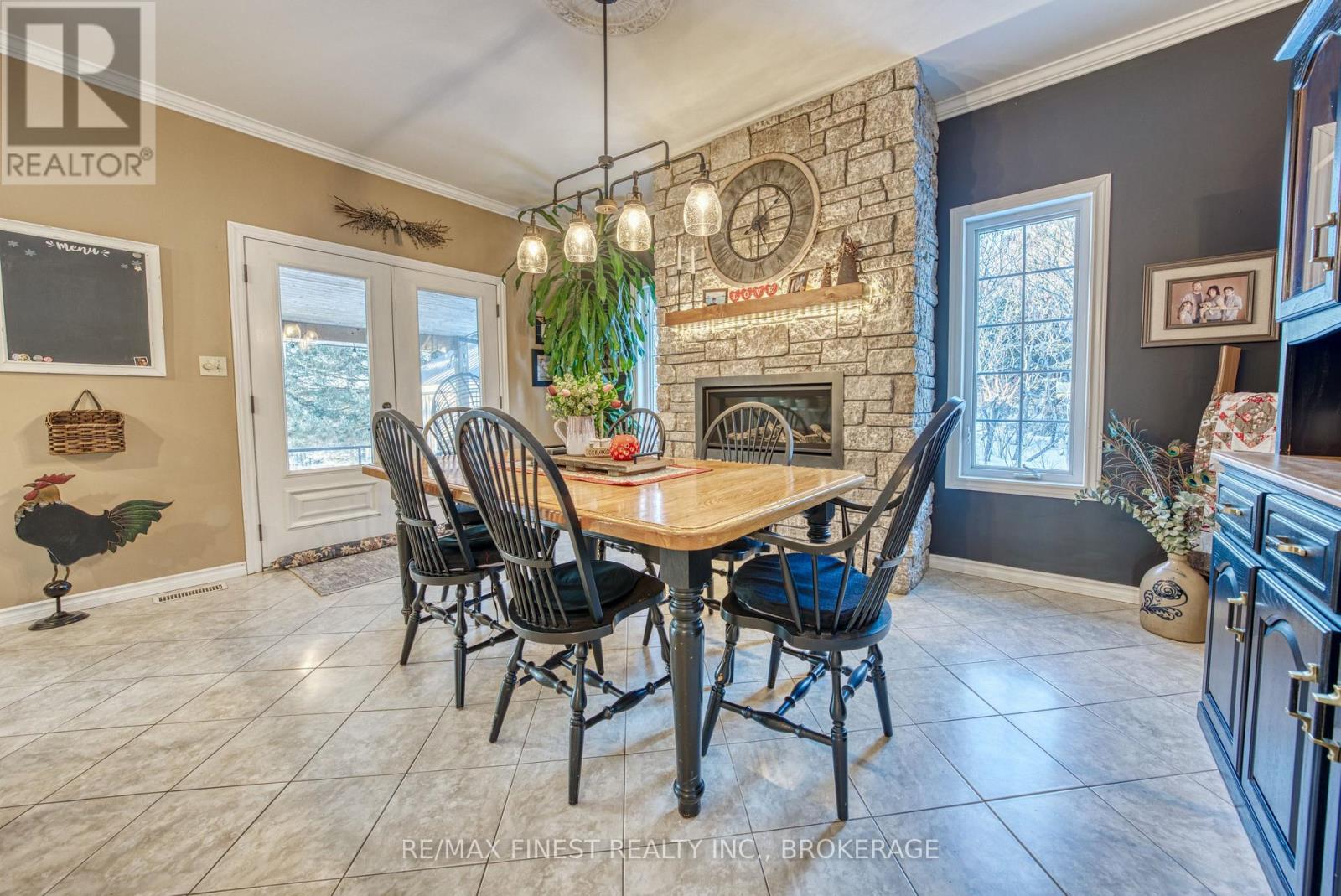 108 Grayrock Crescent, Front Of Leeds & Seeleys Bay, Ontario  K7G 2V4 - Photo 6 - X12840554