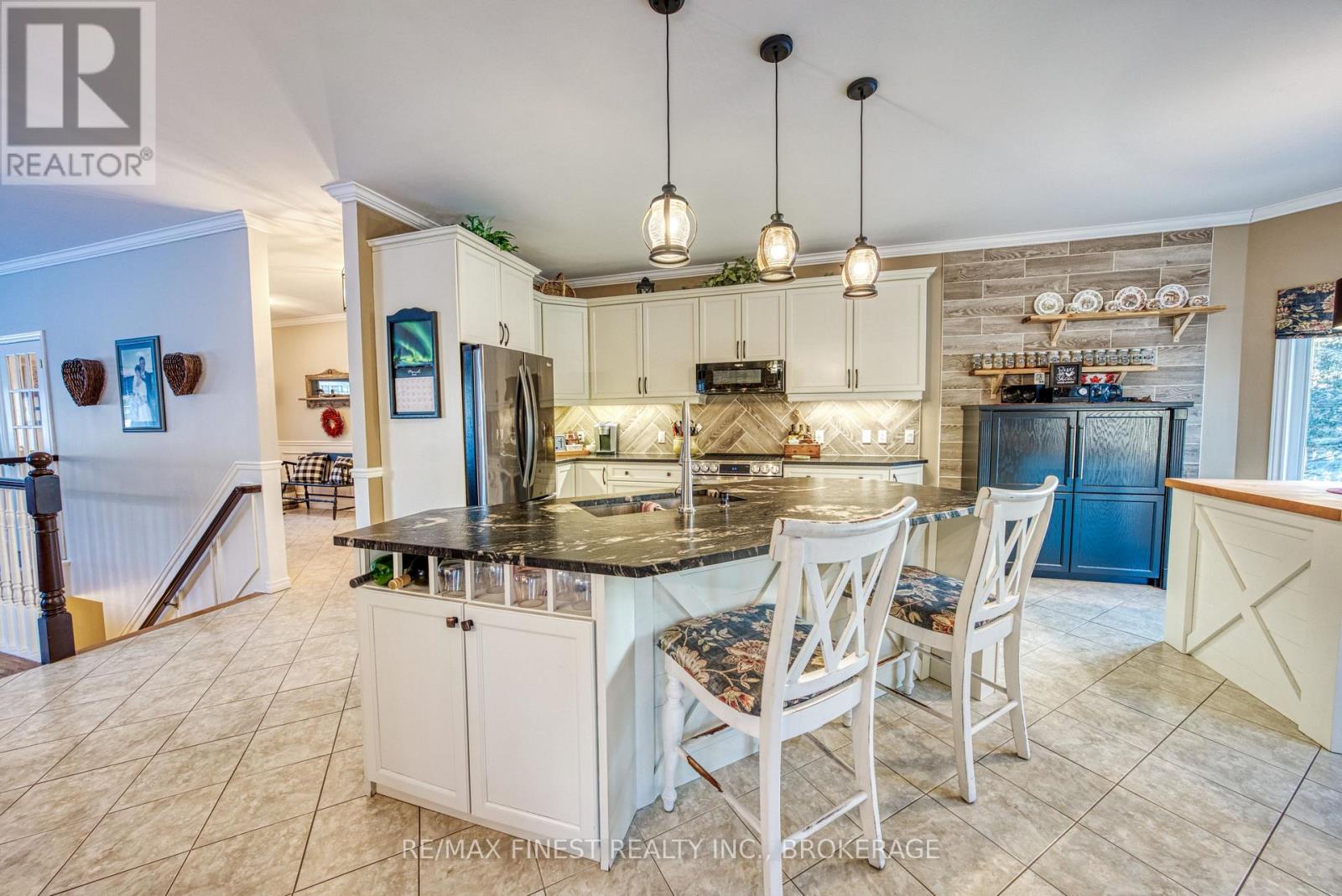 108 Grayrock Crescent, Front Of Leeds & Seeleys Bay, Ontario  K7G 2V4 - Photo 8 - X12840554