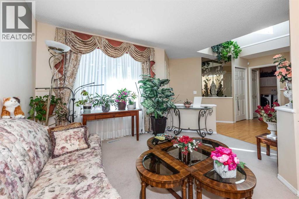 26 Citadel Crest Link Nw, Calgary, Alberta  T3G 4W4 - Photo 6 - A2288323