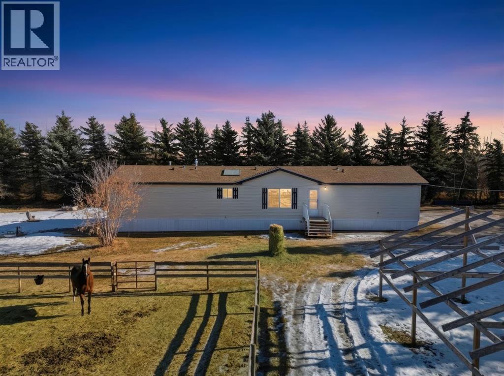 30032 Range Road 270, Rural Mountain View County, Alberta  T0M 0M0 - Photo 2 - A2288588