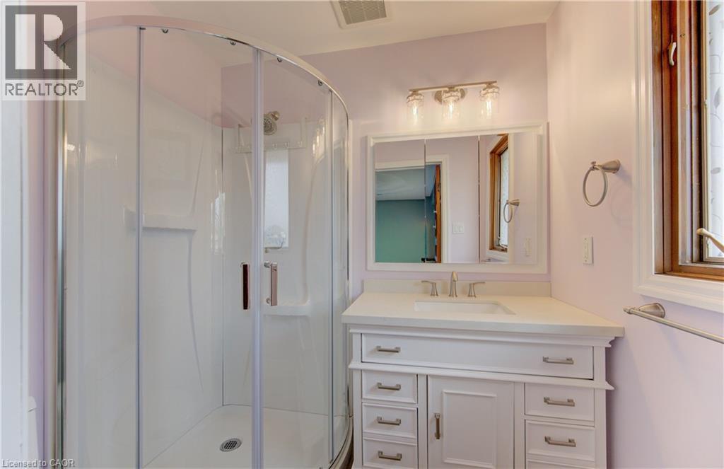 449 Greenfield Avenue, Kitchener, Ontario  N2C 1E9 - Photo 27 - 40814806