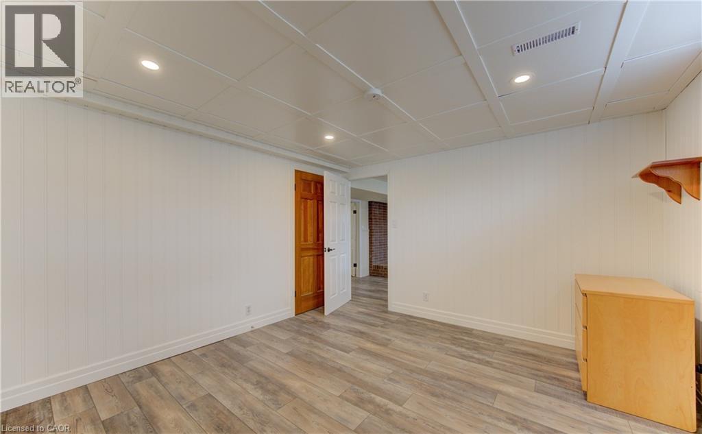 449 Greenfield Avenue, Kitchener, Ontario  N2C 1E9 - Photo 35 - 40814806