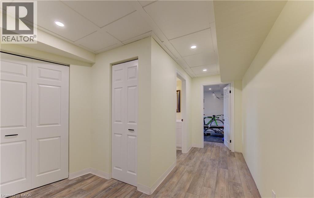 449 Greenfield Avenue, Kitchener, Ontario  N2C 1E9 - Photo 41 - 40814806