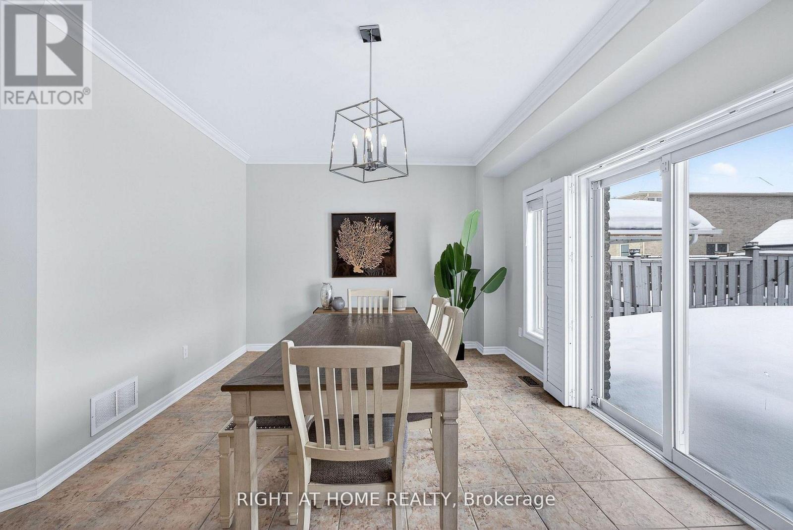 1342 Corm Street, Innisfil, Ontario  L9S 0B2 - Photo 15 - N12931480