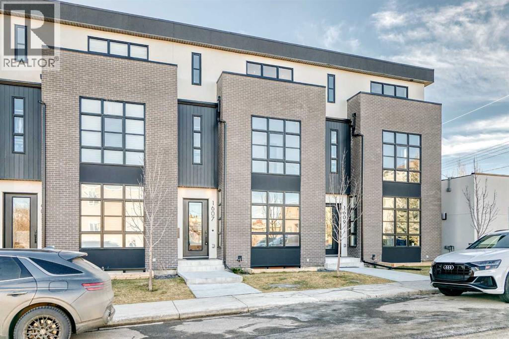 1607 37 Avenue Sw, Calgary, Alberta  T2T 2h2 - Photo 2 - A2286214