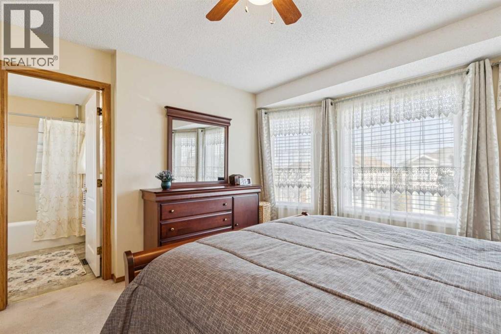 37 Somervale Close SW, Calgary, Alberta  T2Y 3L4 - Photo 14 - A2293910