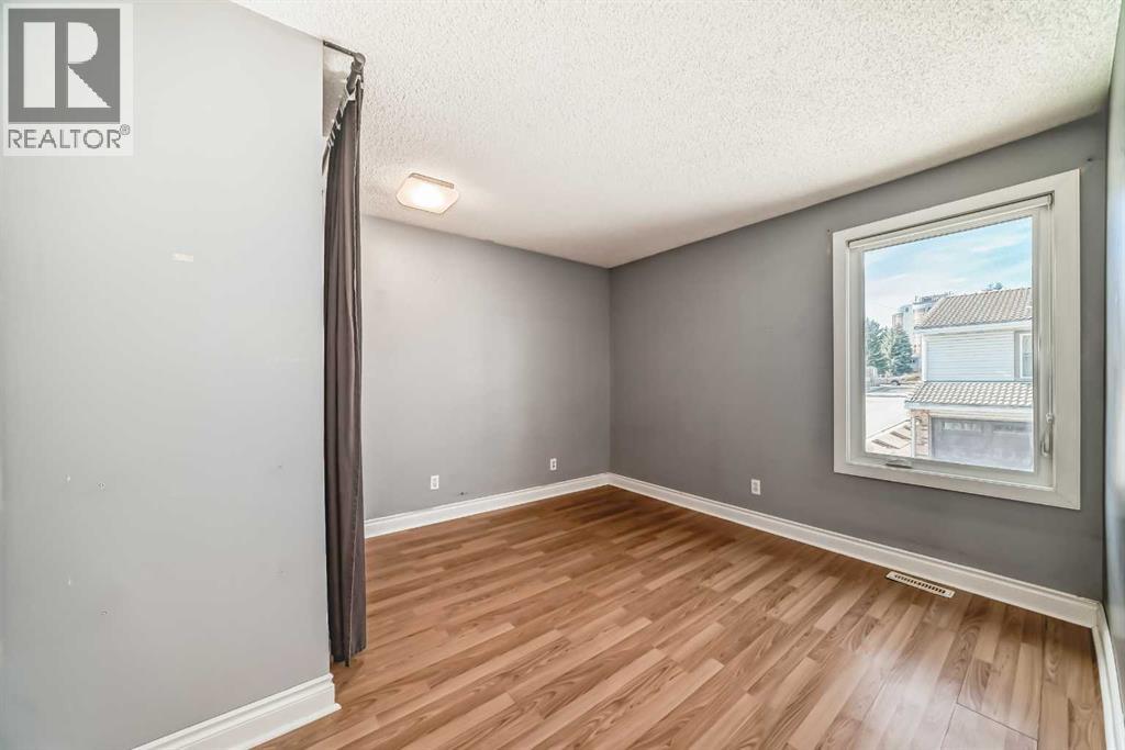 226 Coachway Lane Sw, Calgary, Alberta  t3h 2v9 - Photo 16 - A2295630