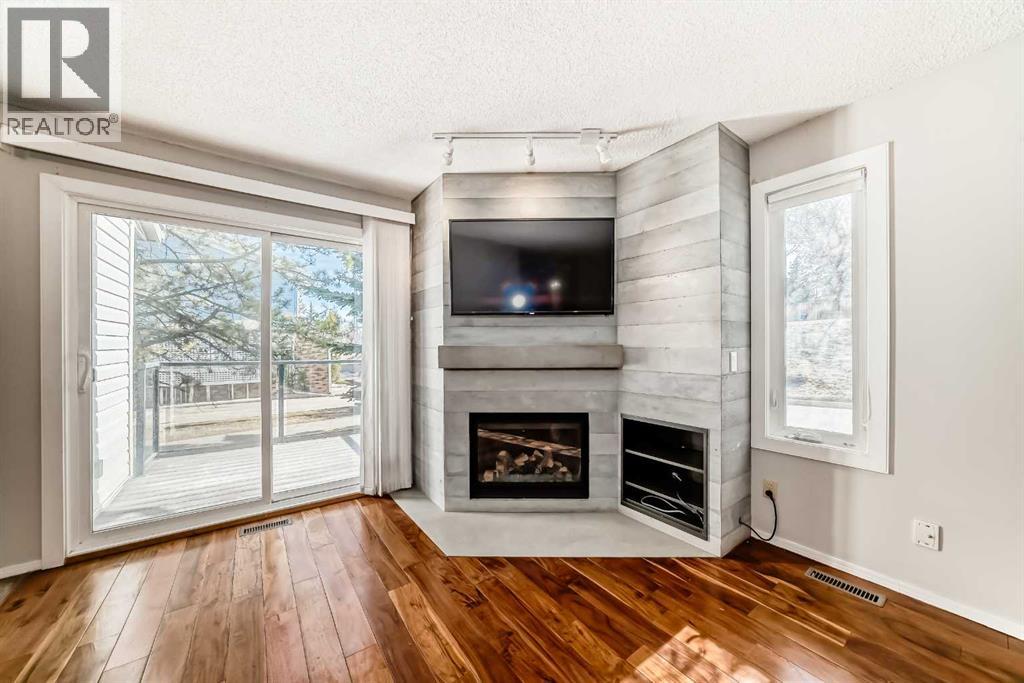 226 Coachway Lane Sw, Calgary, Alberta  t3h 2v9 - Photo 11 - A2295630