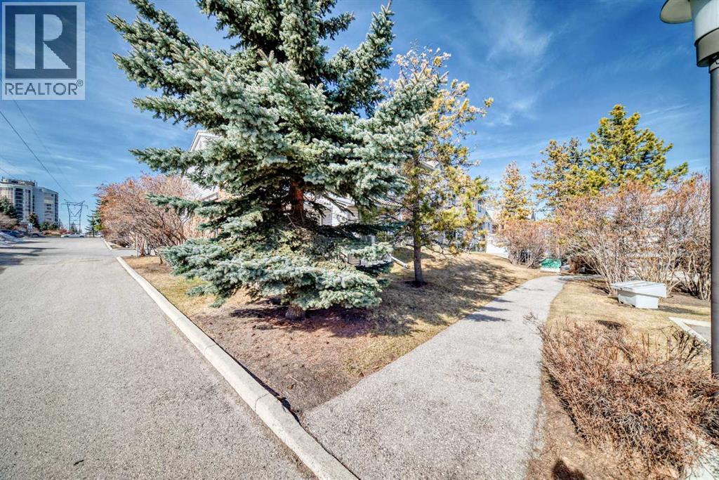 226 Coachway Lane Sw, Calgary, Alberta  t3h 2v9 - Photo 27 - A2295630