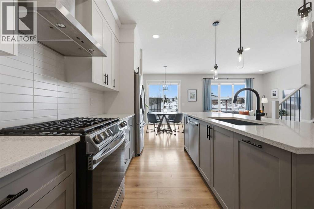 305 Carringsby Way Nw, Calgary, Alberta  T3P 1T6 - Photo 7 - A2296495