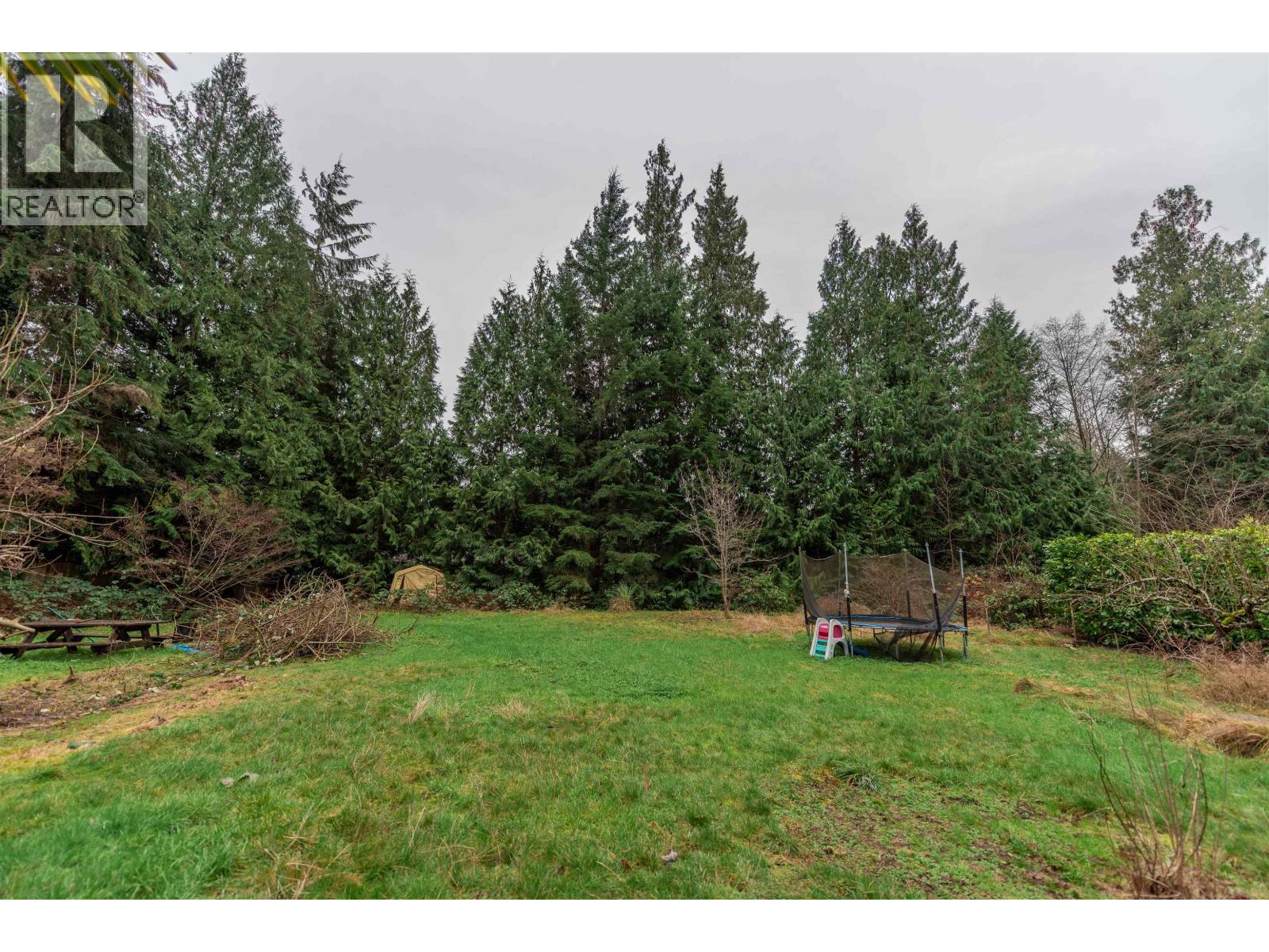 1479 Park Avenue, Roberts Creek, British Columbia V0N 2W2 - Photo 35 - R3087597