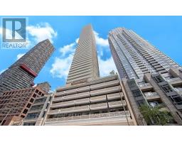 1706 - 2221 YONGE STREET, Toronto, Ontario