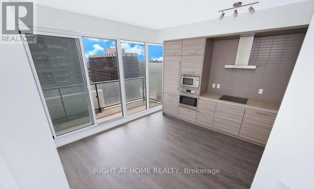 1706 - 2221 Yonge Street, Toronto, Ontario  M4S 2B4 - Photo 10 - C12931482