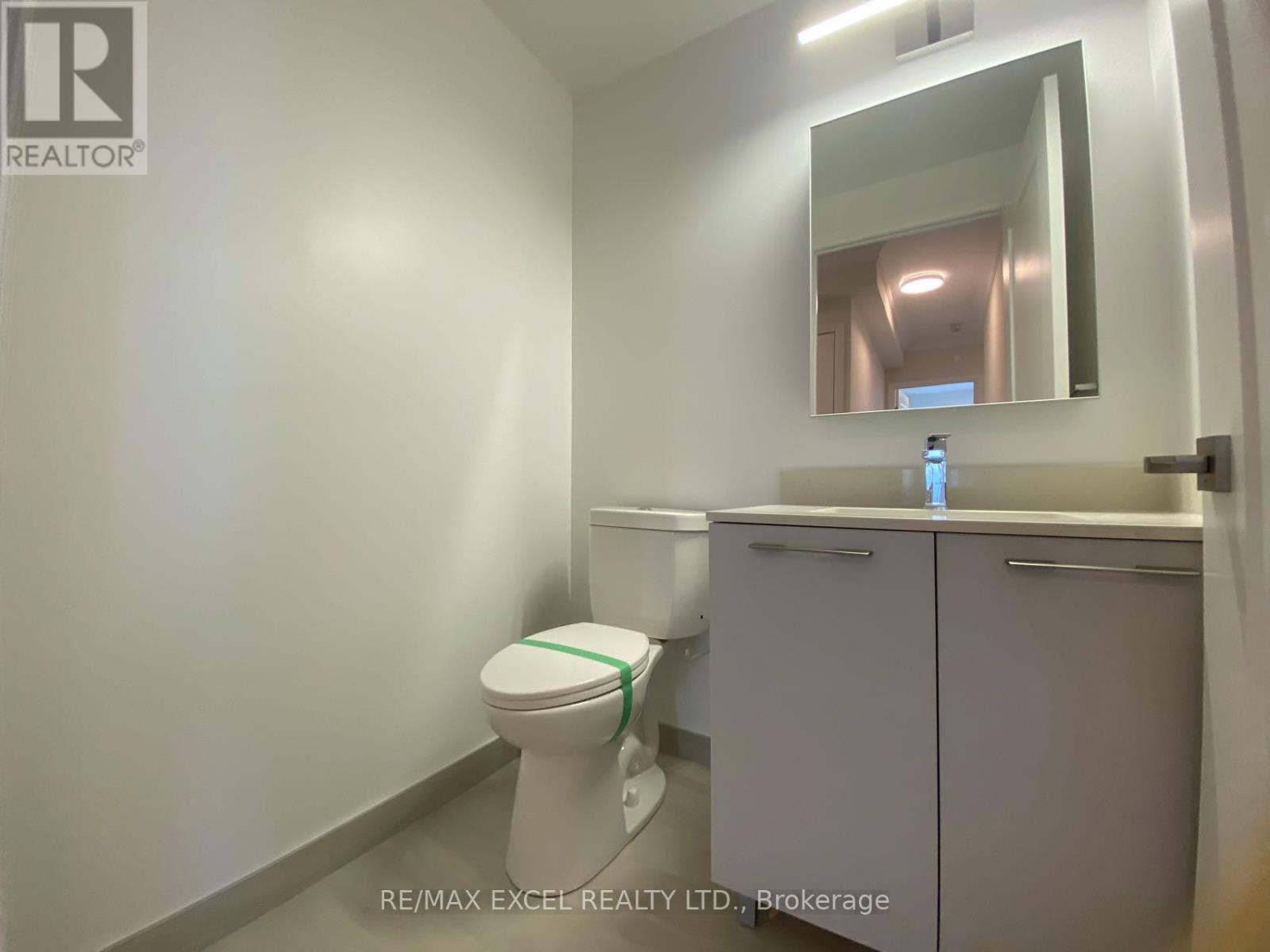 2001 - 38 Water Walk Drive, Markham, Ontario L3R 6M8 - Photo 10 - N12931492