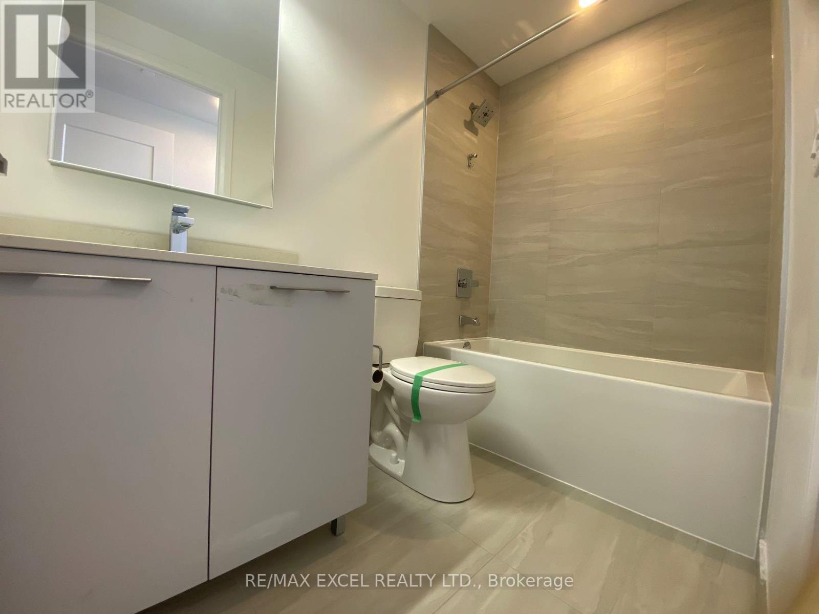 2001 - 38 Water Walk Drive, Markham, Ontario L3R 6M8 - Photo 13 - N12931492