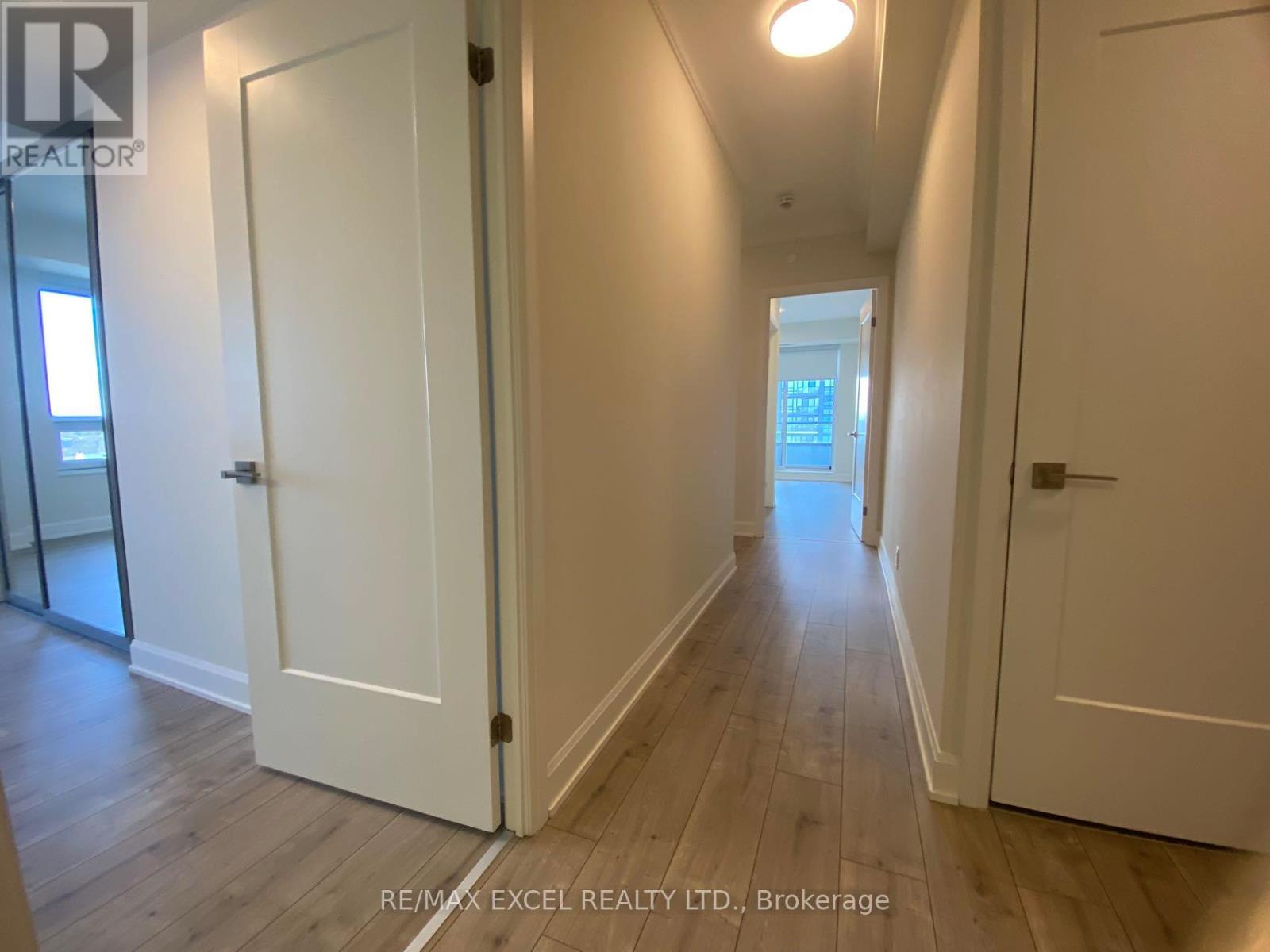 2001 - 38 Water Walk Drive, Markham, Ontario L3R 6M8 - Photo 18 - N12931492