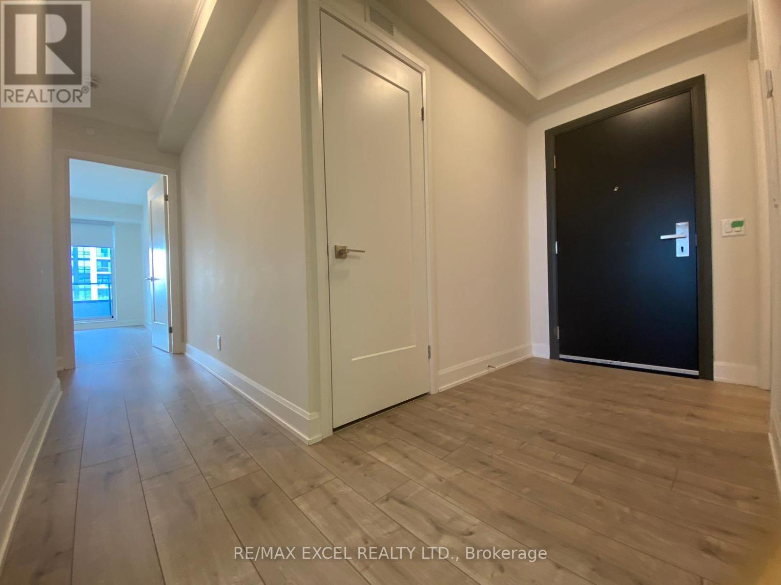 2001 - 38 Water Walk Drive, Markham, Ontario L3R 6M8 - Photo 19 - N12931492