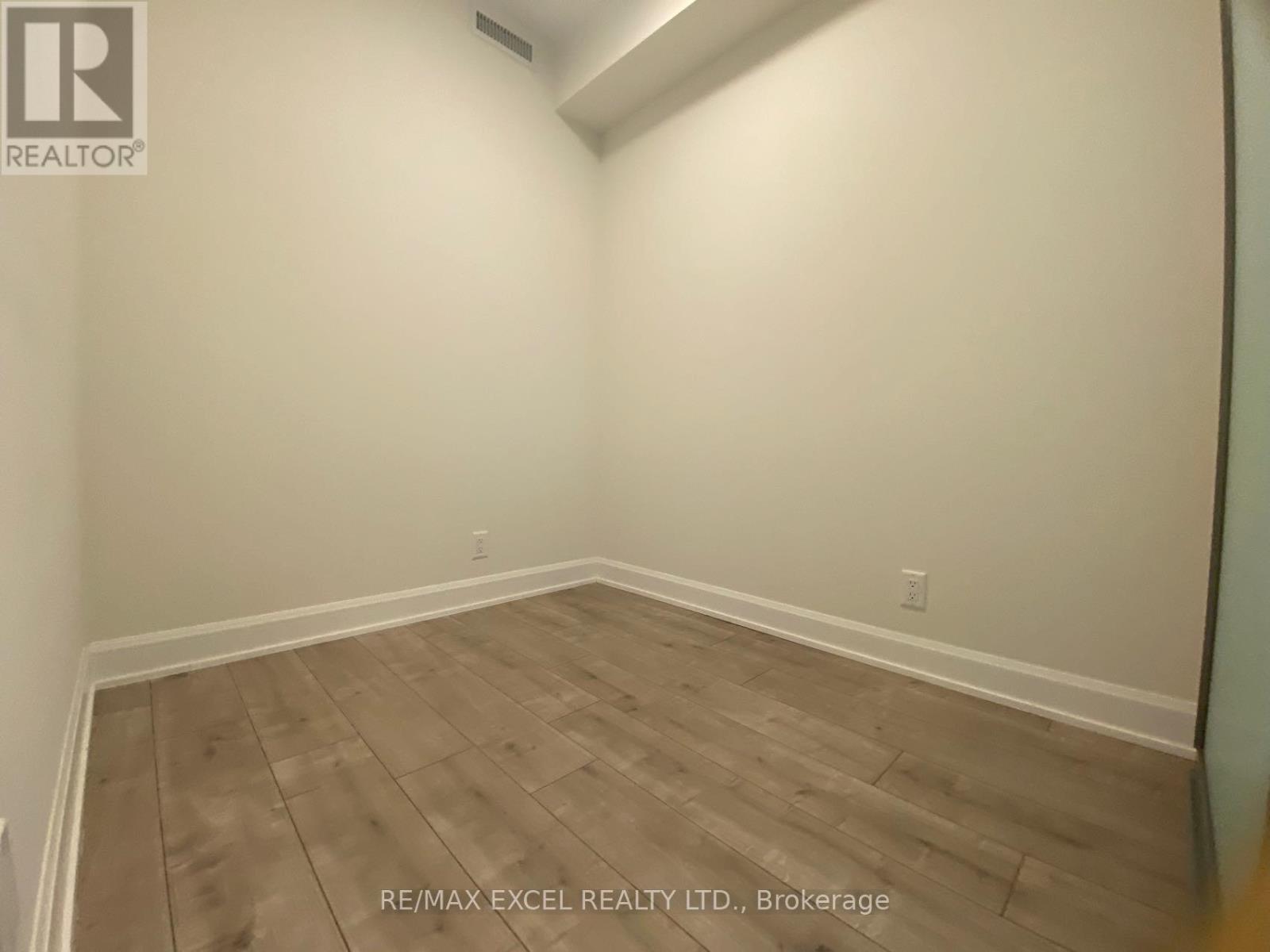 2001 - 38 Water Walk Drive, Markham, Ontario L3R 6M8 - Photo 21 - N12931492