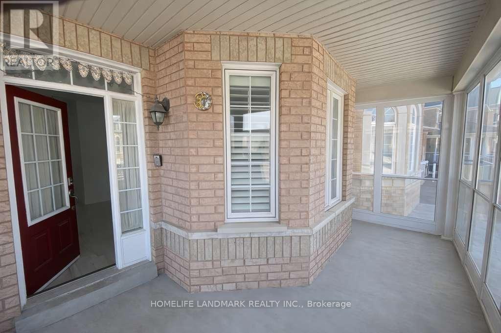 127 Rizal Avenue, Markham, Ontario L6B 0E5 - Photo 3 - N12931494