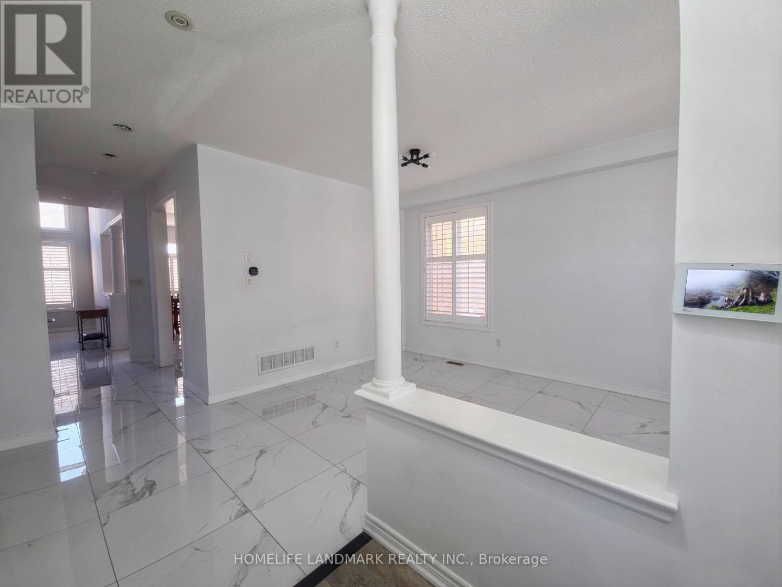 127 Rizal Avenue, Markham, Ontario L6B 0E5 - Photo 4 - N12931494