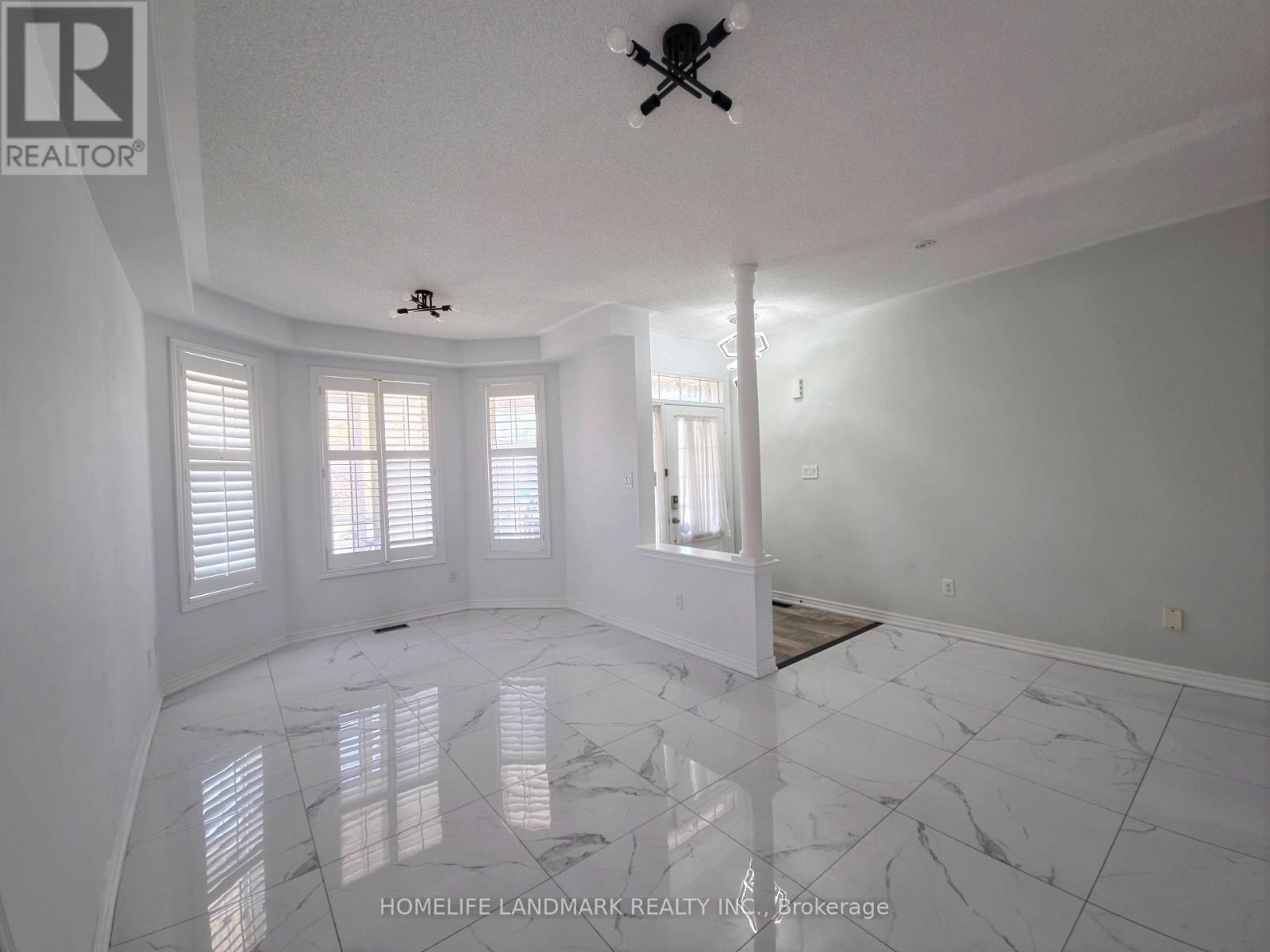 127 Rizal Avenue, Markham, Ontario L6B 0E5 - Photo 6 - N12931494