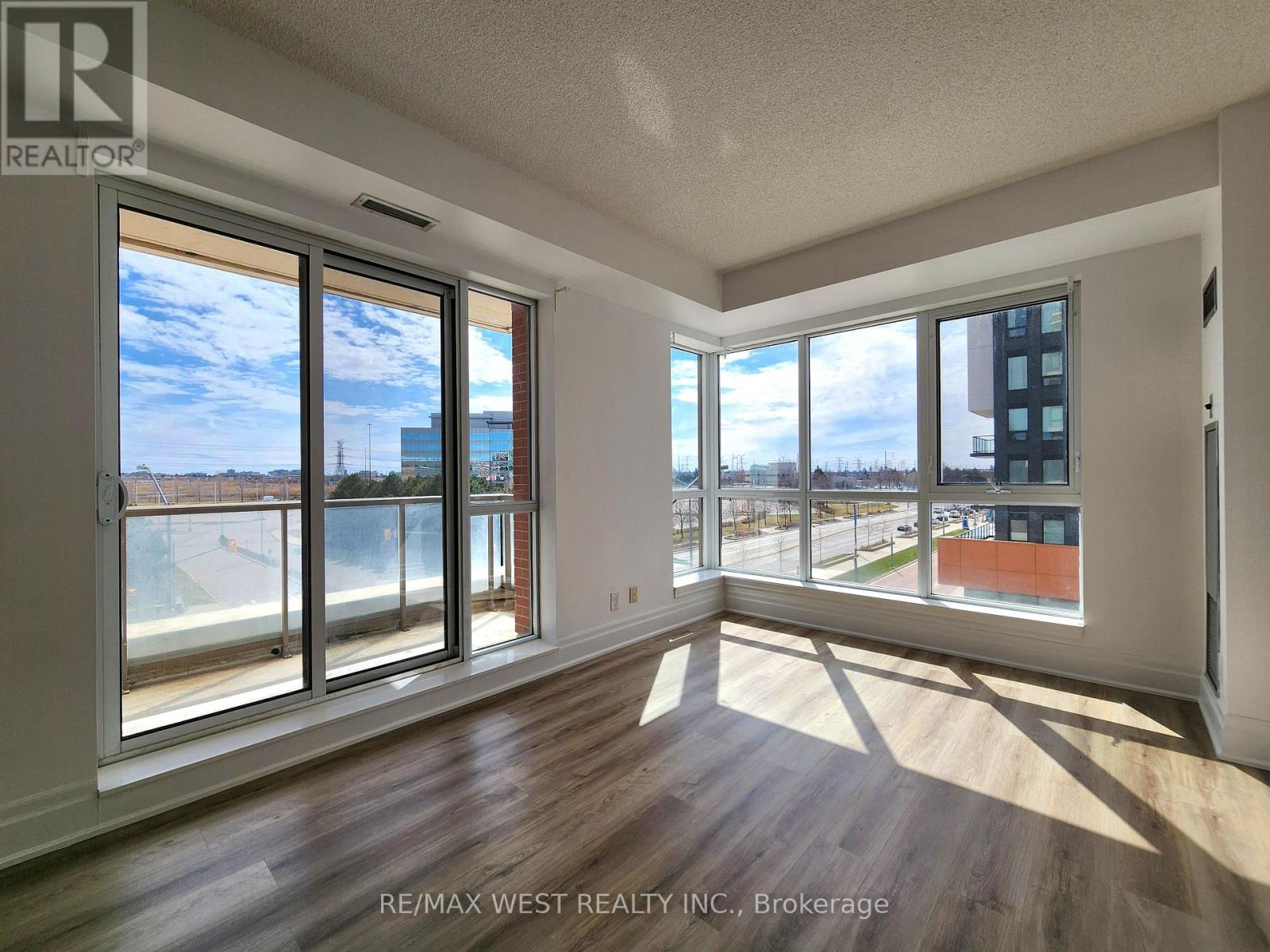 409a - 1 Upper Duke Crescent, Markham, Ontario  L6G 0B6 - Photo 14 - N12931162