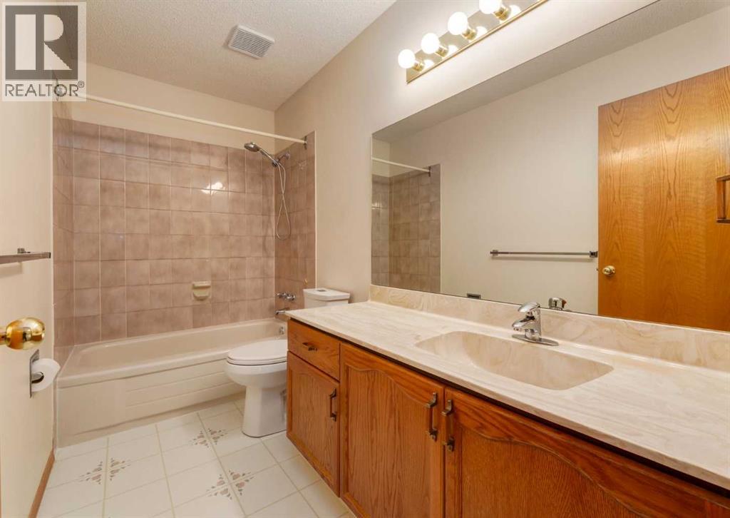 128 Cedarwood Park Sw, Calgary, Alberta  T2W 5N9 - Photo 23 - A2291337