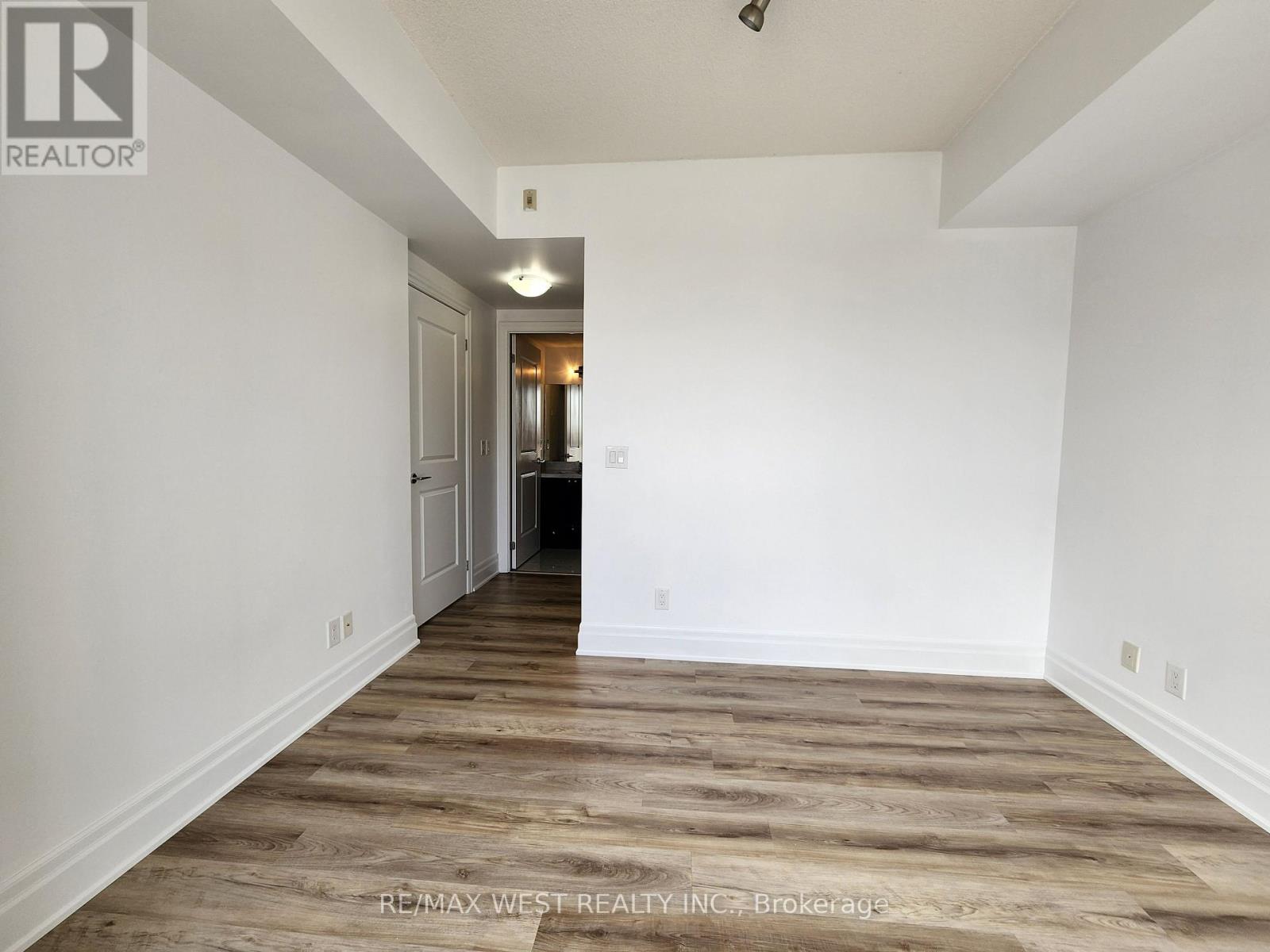 409a - 1 Upper Duke Crescent, Markham, Ontario  L6G 0B6 - Photo 22 - N12931162