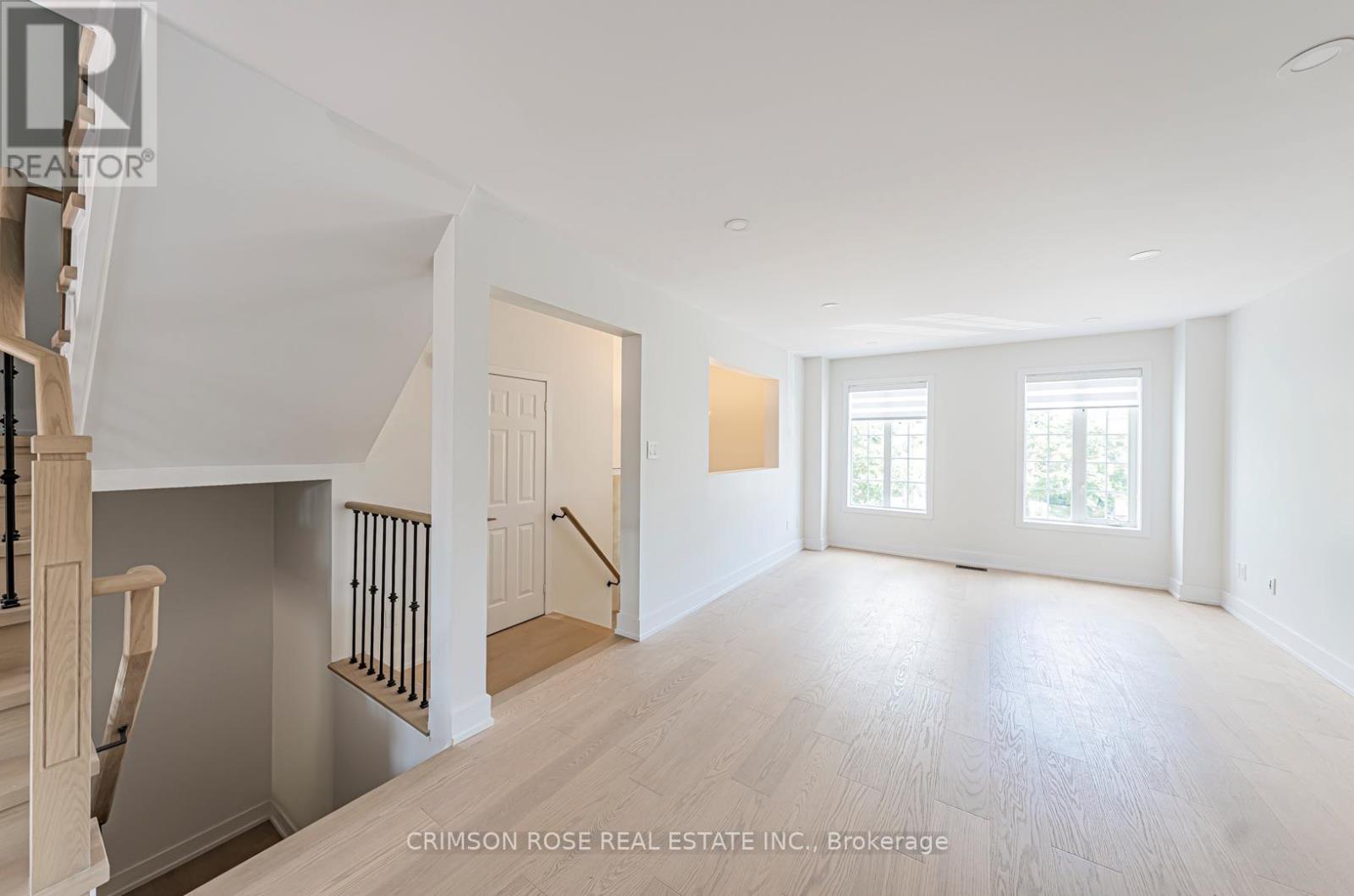 2569 Gill Crescent, Oakville, Ontario  L6H 6P3 - Photo 12 - W12931508