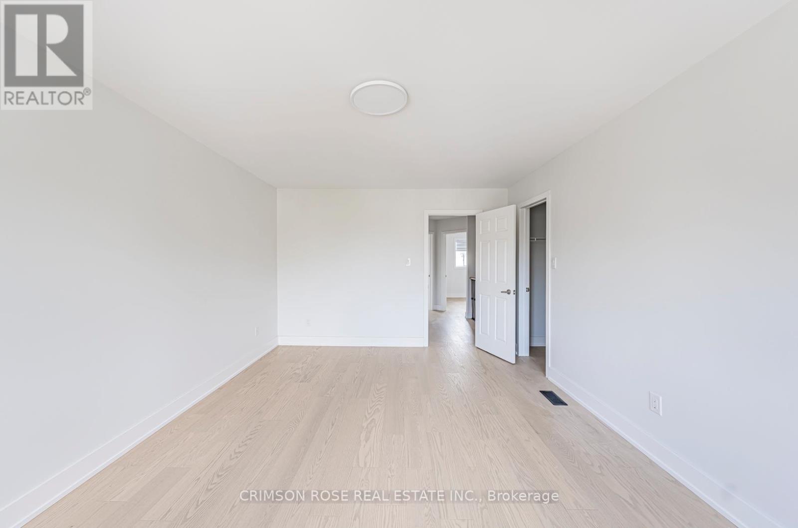 2569 Gill Crescent, Oakville, Ontario  L6H 6P3 - Photo 27 - W12931508