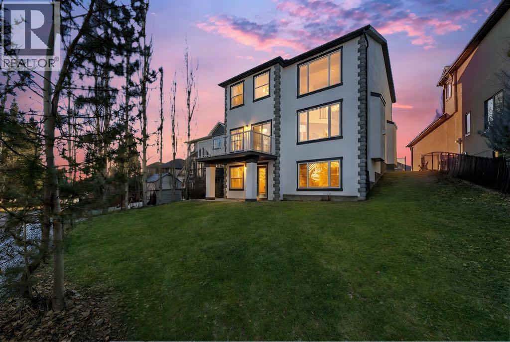 125 Discovery Place SW, Calgary, Alberta  T3H 4N5 - Photo 2 - A2292758