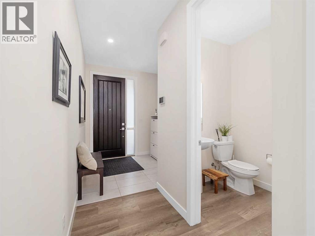 130 Crestridge Common Sw, Calgary, Alberta  T3B 6J5 - Photo 11 - A2296370