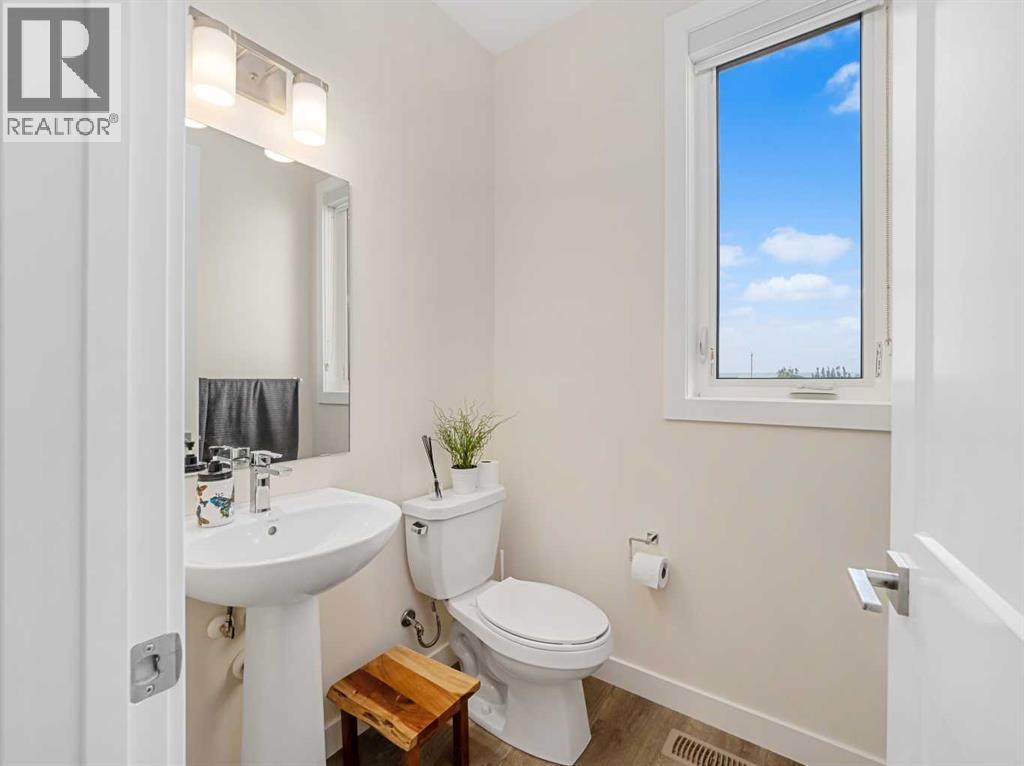 130 Crestridge Common Sw, Calgary, Alberta  T3B 6J5 - Photo 21 - A2296370