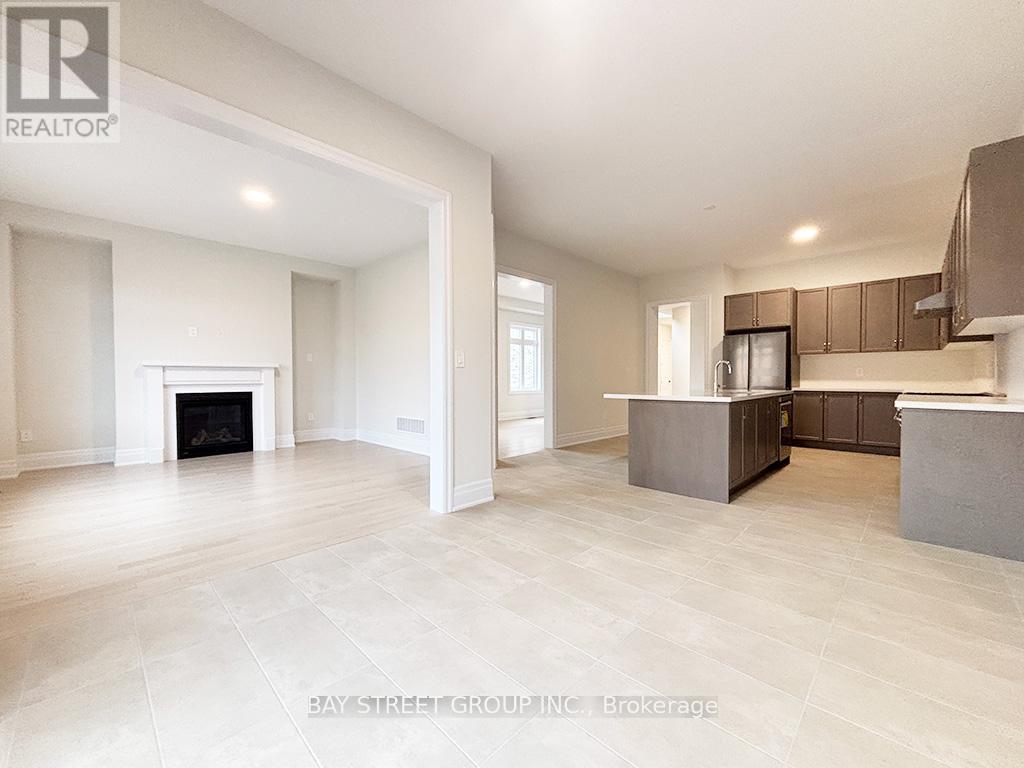 278 Archerhill Circle, Aurora, Ontario  L4G 4E2 - Photo 11 - N12884566