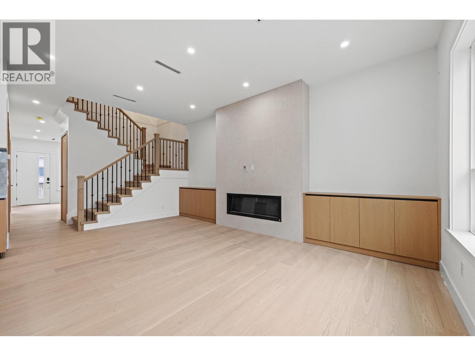 4 5091 Buxton Street, Burnaby, British Columbia  V5H 1J7 - Photo 10 - R3087312