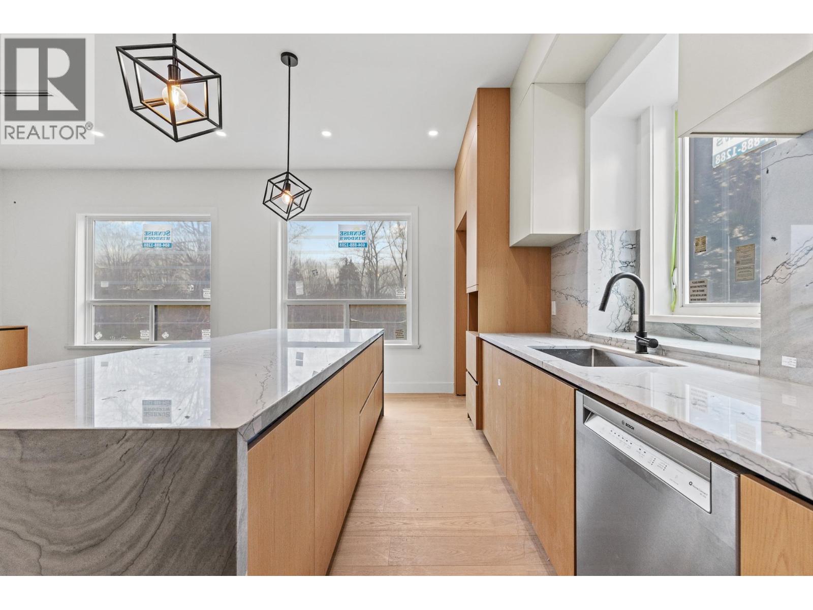 4 5091 Buxton Street, Burnaby, British Columbia  V5H 1J7 - Photo 15 - R3087312