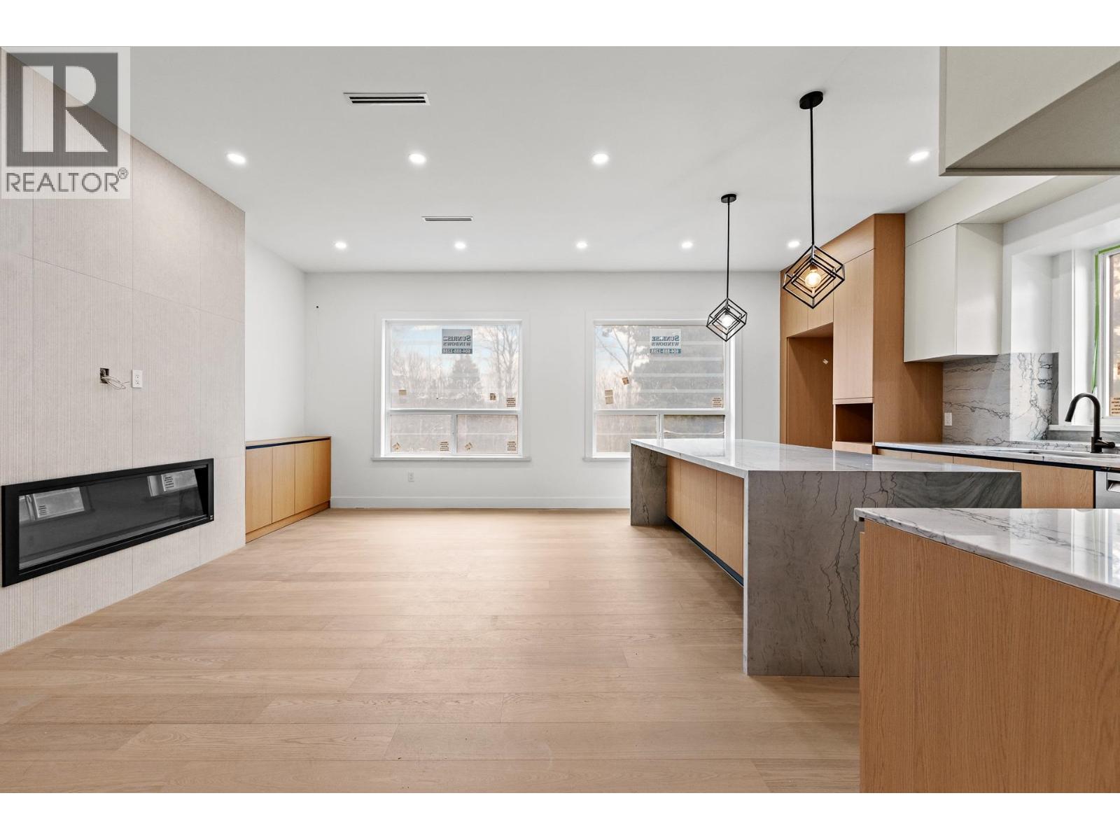 4 5091 Buxton Street, Burnaby, British Columbia  V5H 1J7 - Photo 8 - R3087312