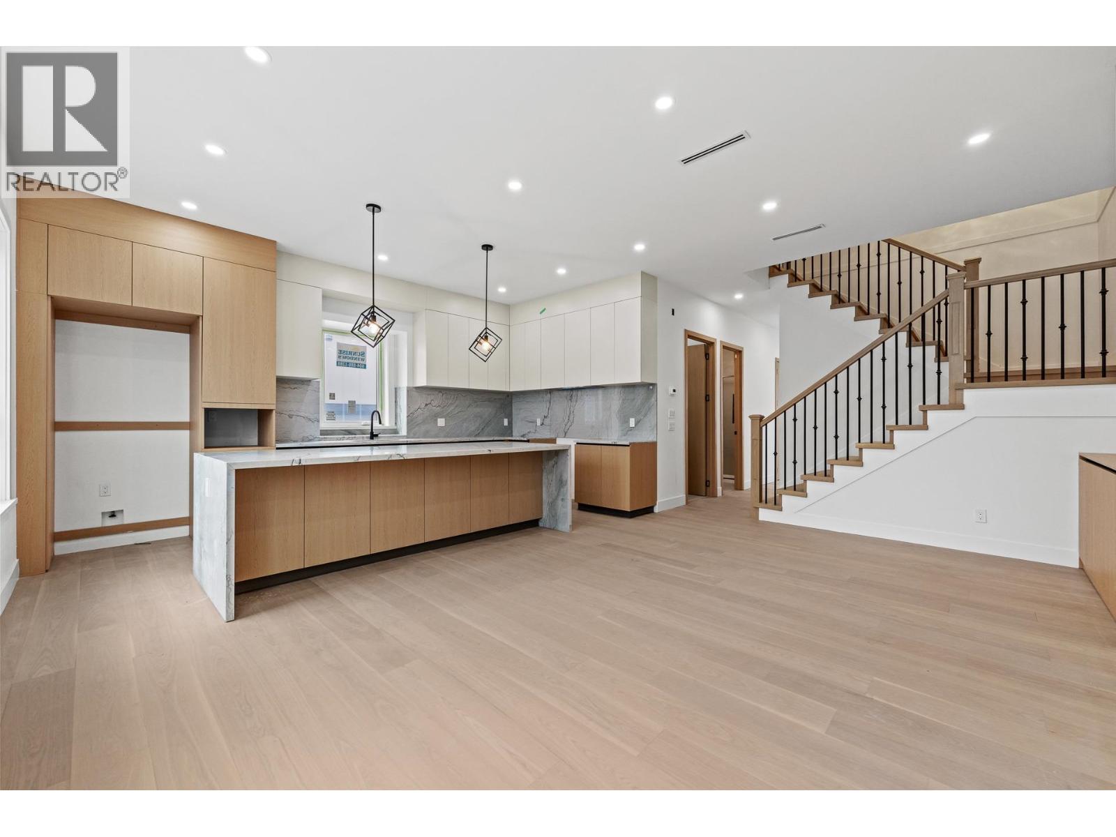 3 5091 Buxton Street, Burnaby, British Columbia  V5H 1J7 - Photo 9 - R3086941