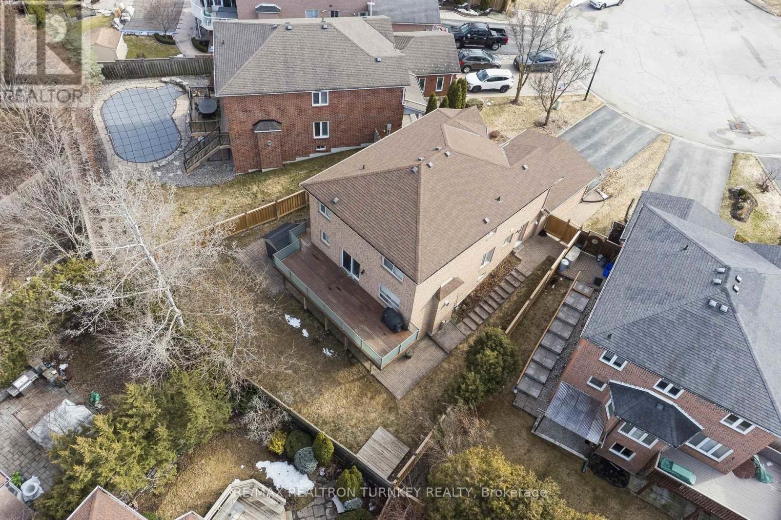 323 Harry Beer Court, Newmarket, Ontario  L3Y 8M2 - Photo 48 - N12924916